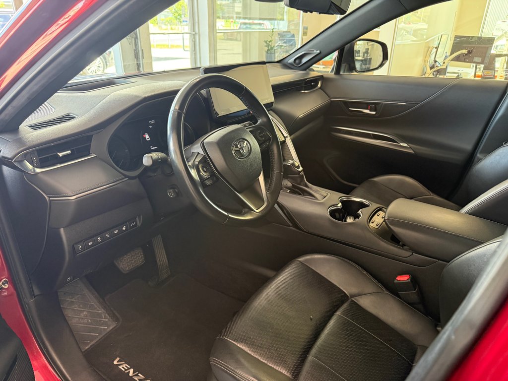 Toyota Venza Limited 2021 à Magog, Québec - 11 - w1024h768px