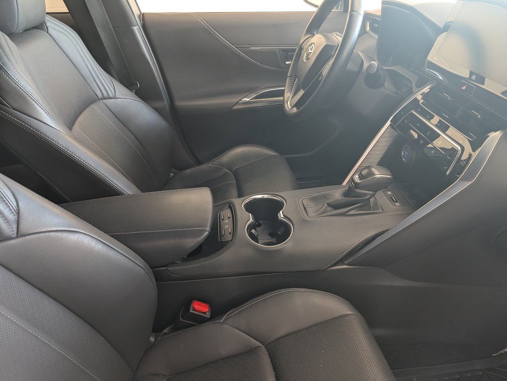2022 Toyota Venza LIMITED AWD, GARANTIE JUSQU EN 2027, in Magog, Quebec - 7 - w1024h768px