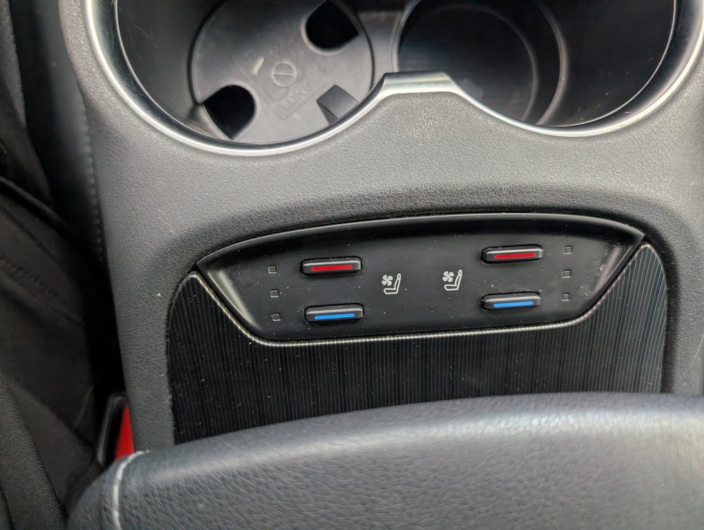 2022 Toyota Venza LIMITED AWD, GARANTIE JUSQU EN 2027, in Magog, Quebec - 17 - w1024h768px