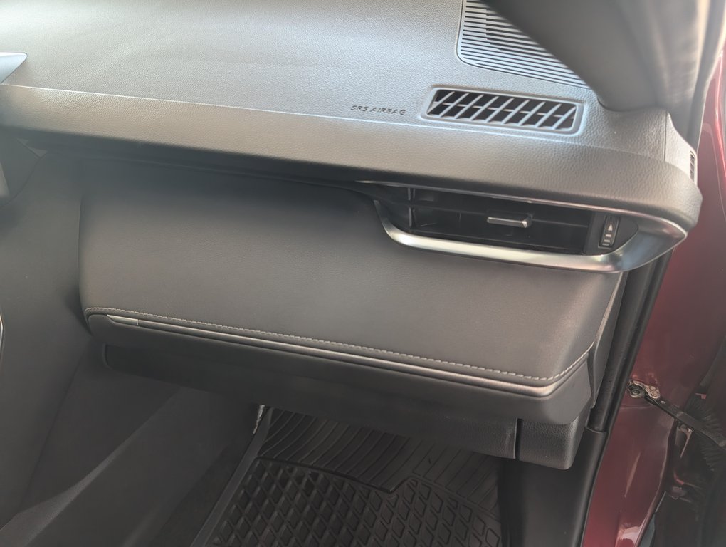 2022 Toyota Venza LIMITED AWD, GARANTIE JUSQU EN 2027, in Magog, Quebec - 9 - w1024h768px