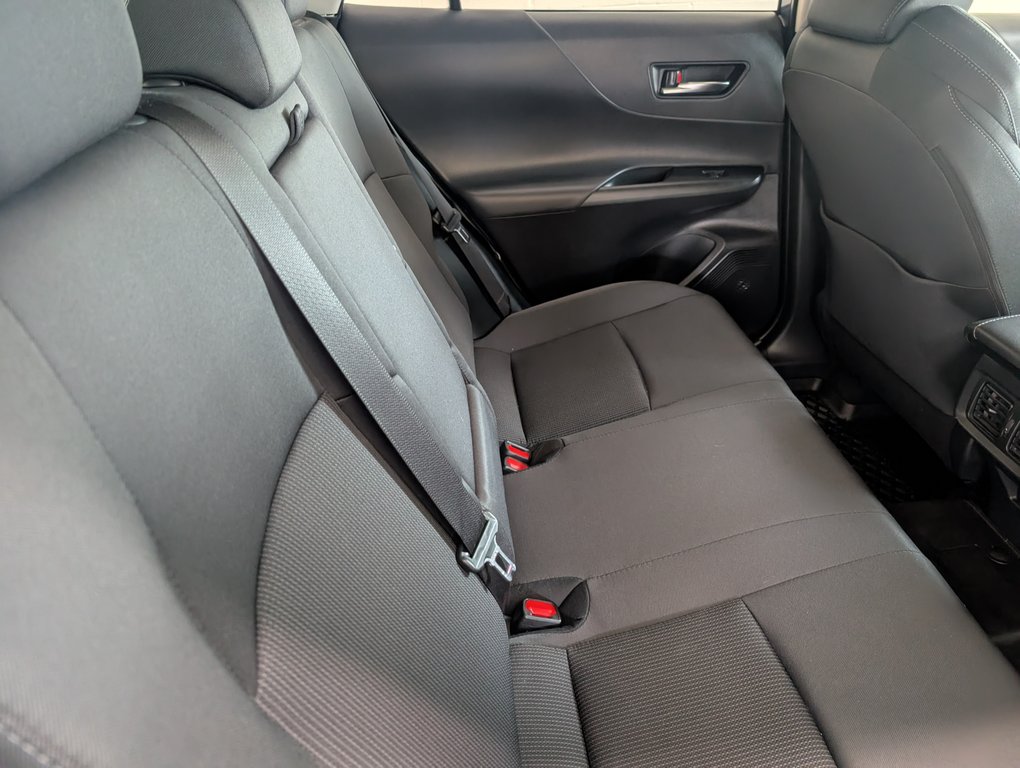 2022 Toyota Venza LE AWD in Magog, Quebec - 7 - w1024h768px
