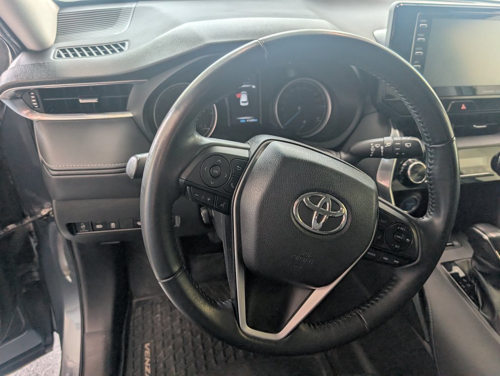 2022 Toyota Venza LE AWD in Magog, Quebec - 12 - w1024h768px
