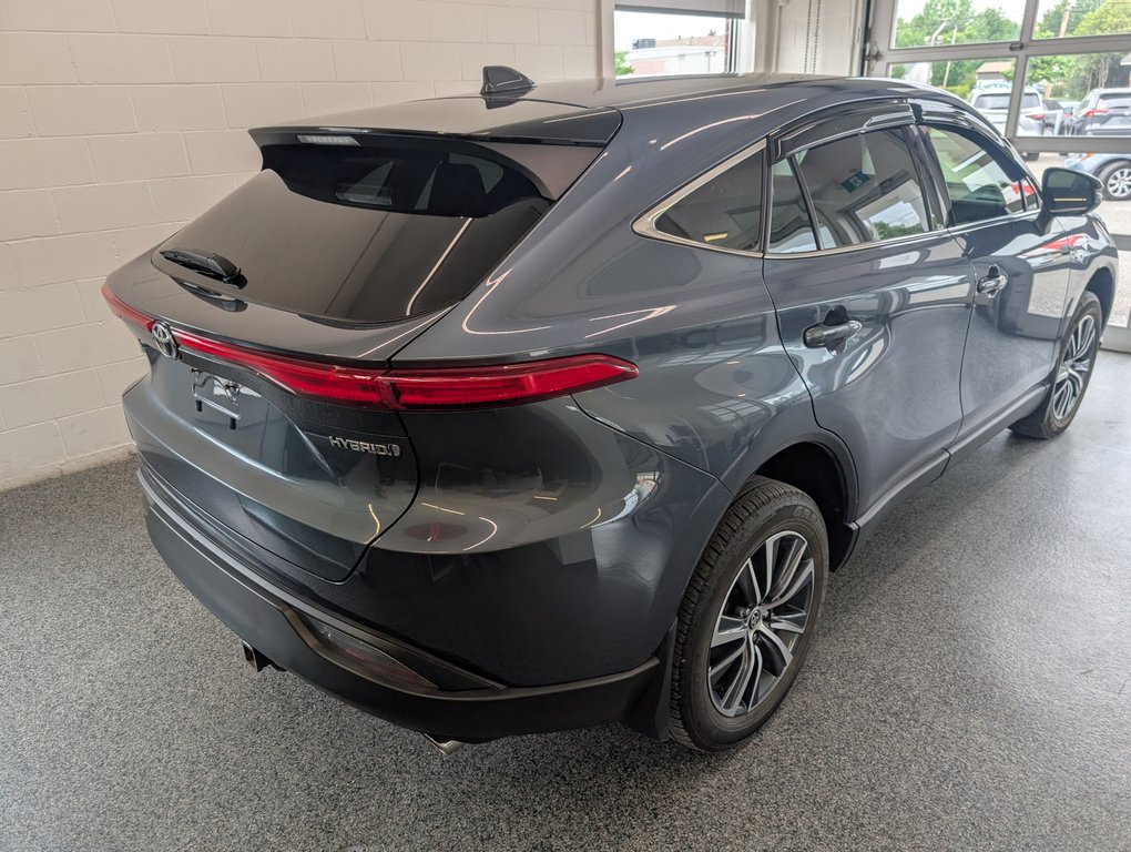 2022 Toyota Venza LE AWD in Magog, Quebec - 3 - w1024h768px