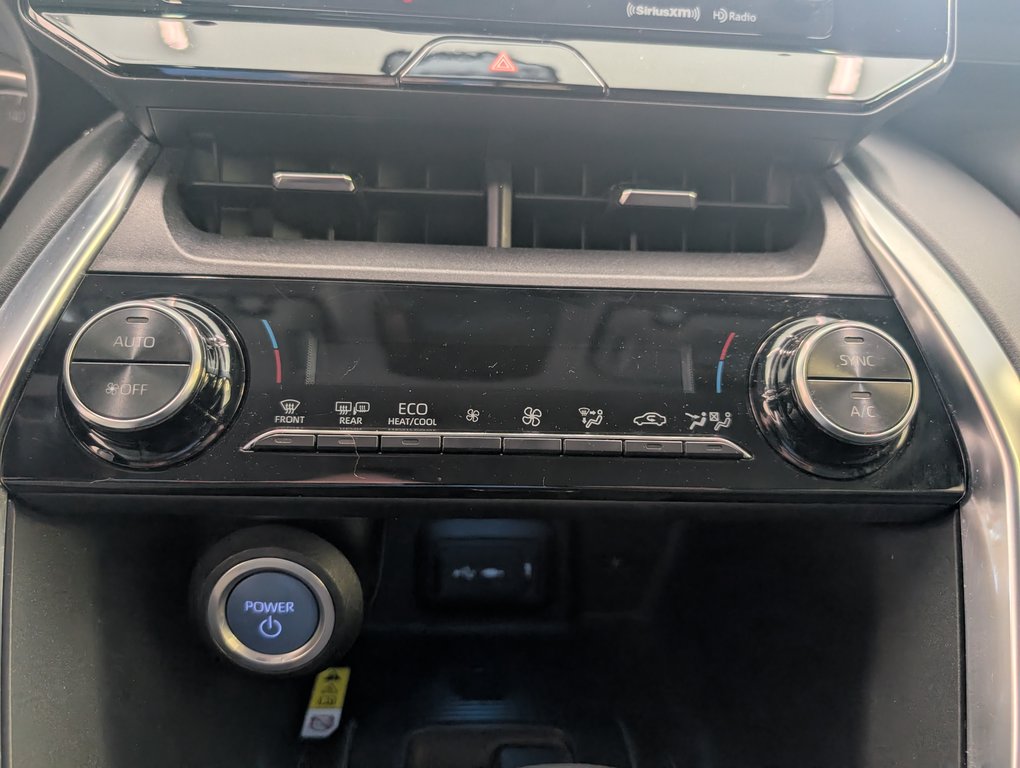 2022 Toyota Venza LE AWD in Magog, Quebec - 19 - w1024h768px
