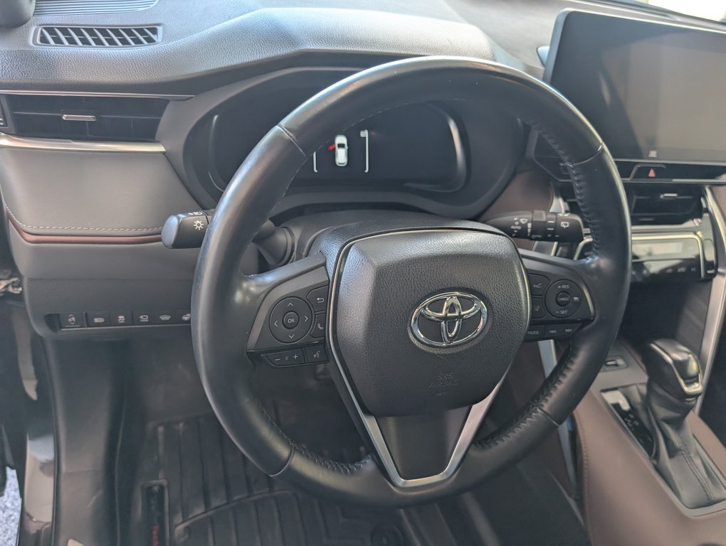 2024 Toyota Venza LIMITED AWD, in Magog, Quebec - 13 - w1024h768px
