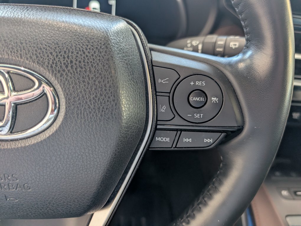 2024 Toyota Venza LIMITED AWD, in Magog, Quebec - 22 - w1024h768px