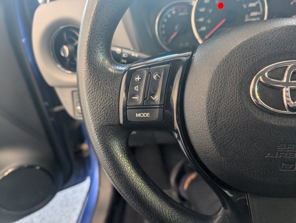Toyota Yaris Hatchback LE, AUTOMATIQUE, A/C, 2018 à Magog, Québec - 15 - w1024h768px