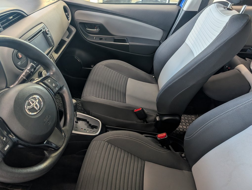 Toyota Yaris Hatchback LE, AUTOMATIQUE, A/C, 2018 à Magog, Québec - 8 - w1024h768px