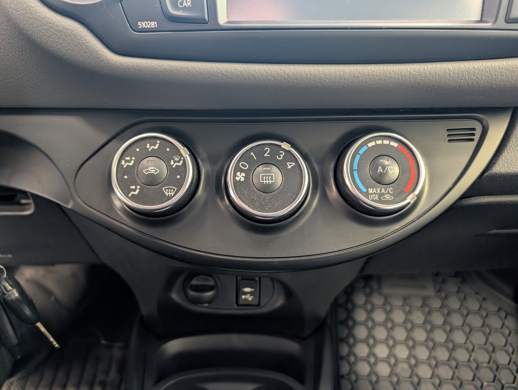 Toyota Yaris Hatchback LE, AUTOMATIQUE, A/C, 2018 à Magog, Québec - 14 - w1024h768px