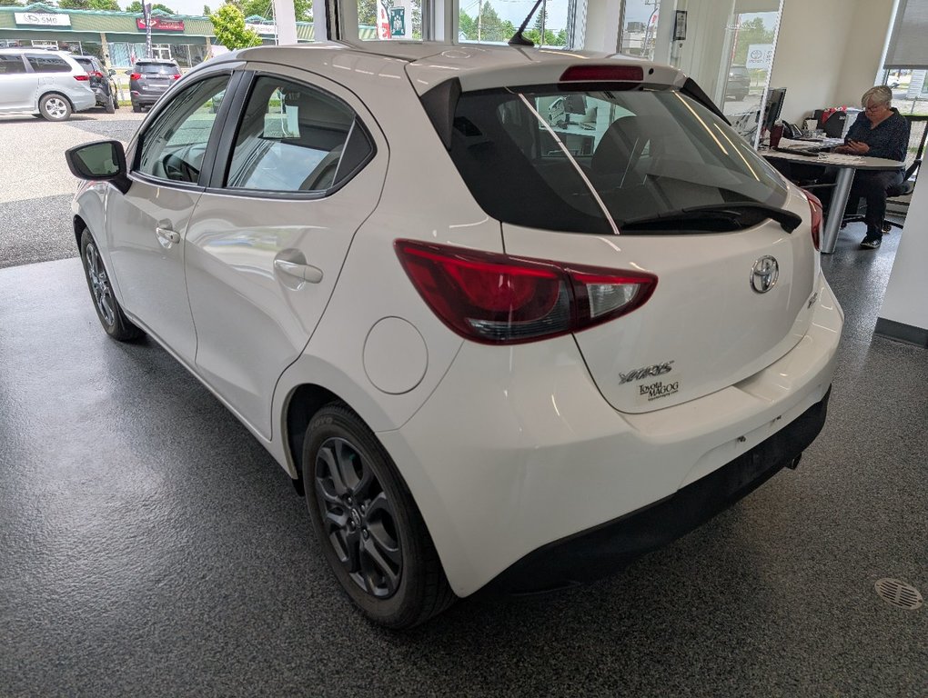 Toyota Yaris Hatchback XLE AUTOMATIQUE, 2020 à Magog, Québec - 5 - w1024h768px