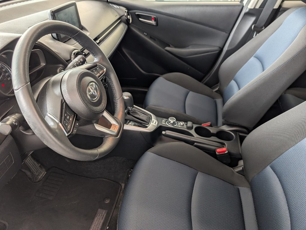 Toyota Yaris Hatchback XLE AUTOMATIQUE, 2020 à Magog, Québec - 12 - w1024h768px
