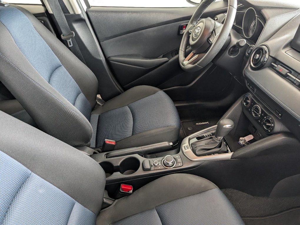 Toyota Yaris Hatchback XLE AUTOMATIQUE, 2020 à Magog, Québec - 9 - w1024h768px