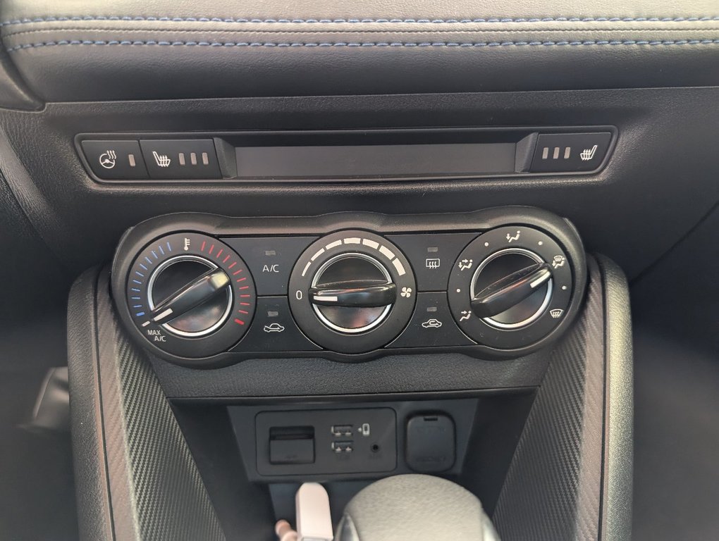 Toyota Yaris Hatchback XLE AUTOMATIQUE, 2020 à Magog, Québec - 17 - w1024h768px