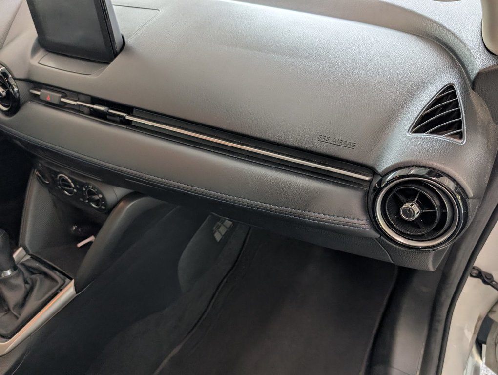 Toyota Yaris Hatchback A/C, 2020 à Magog, Québec - 10 - w1024h768px