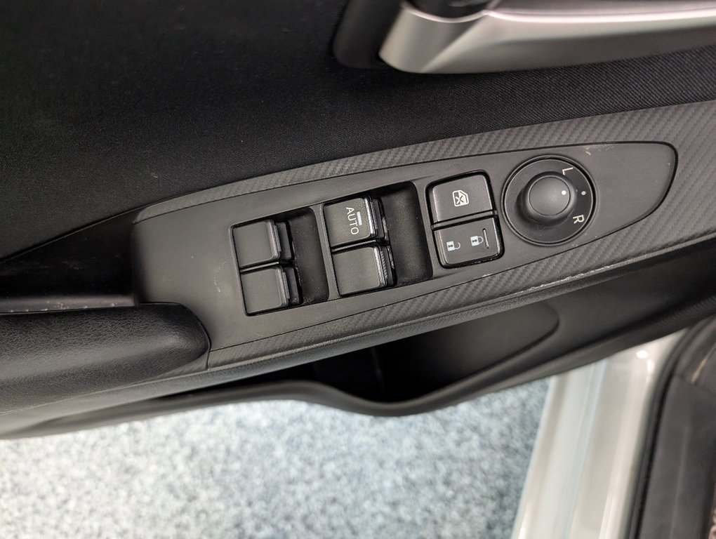 Toyota Yaris Hatchback A/C, 2020 à Magog, Québec - 14 - w1024h768px