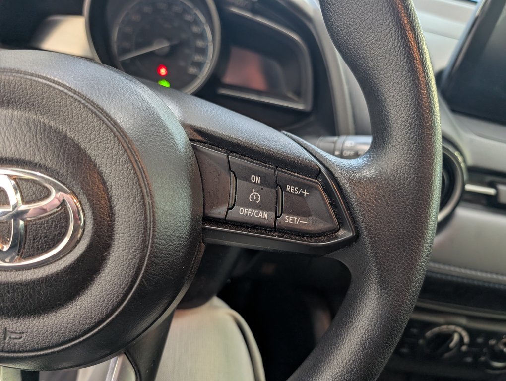 Toyota Yaris Hatchback LE, AUTOMATIQUE, 2020 à Magog, Québec - 16 - w1024h768px