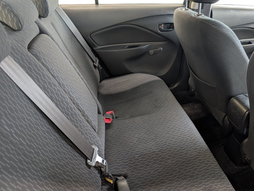 Toyota Yaris AUTOMATIQUE, 2009 à Magog, Québec - 7 - w1024h768px