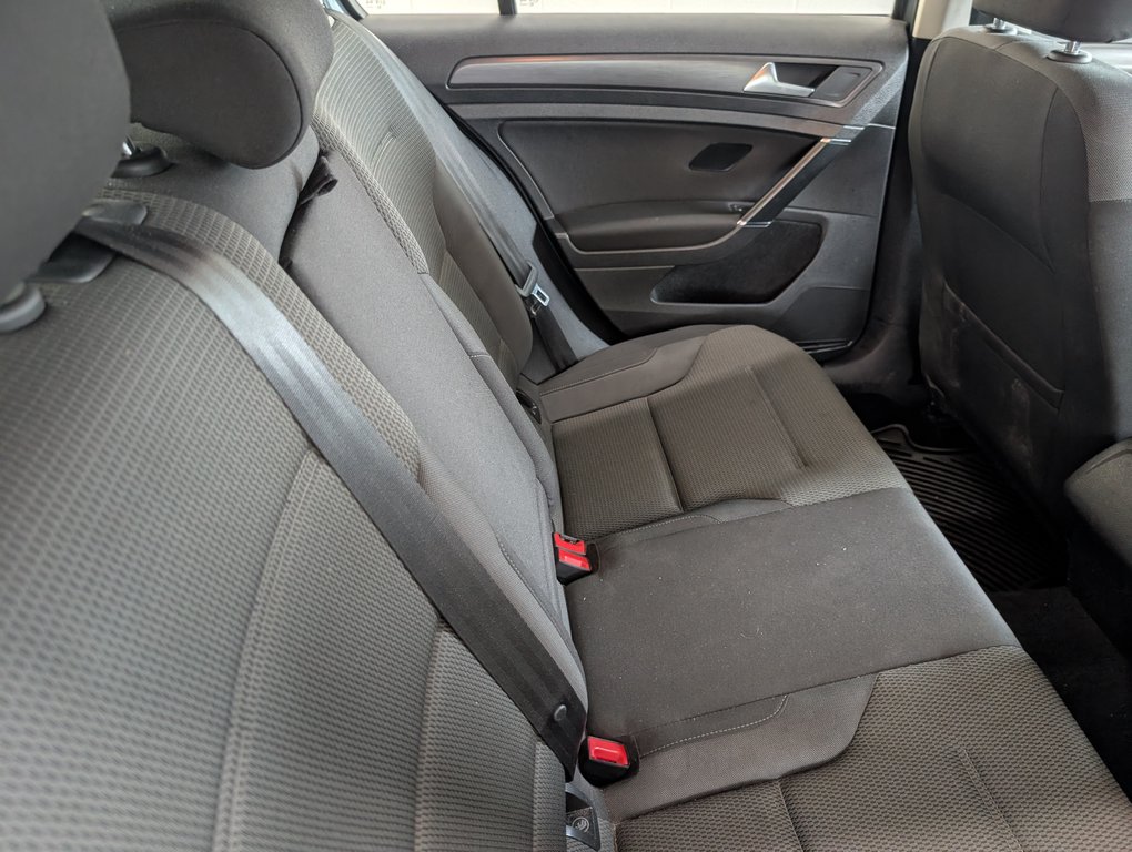 Volkswagen Golf TSI, 2018 à Magog, Québec - 7 - w1024h768px