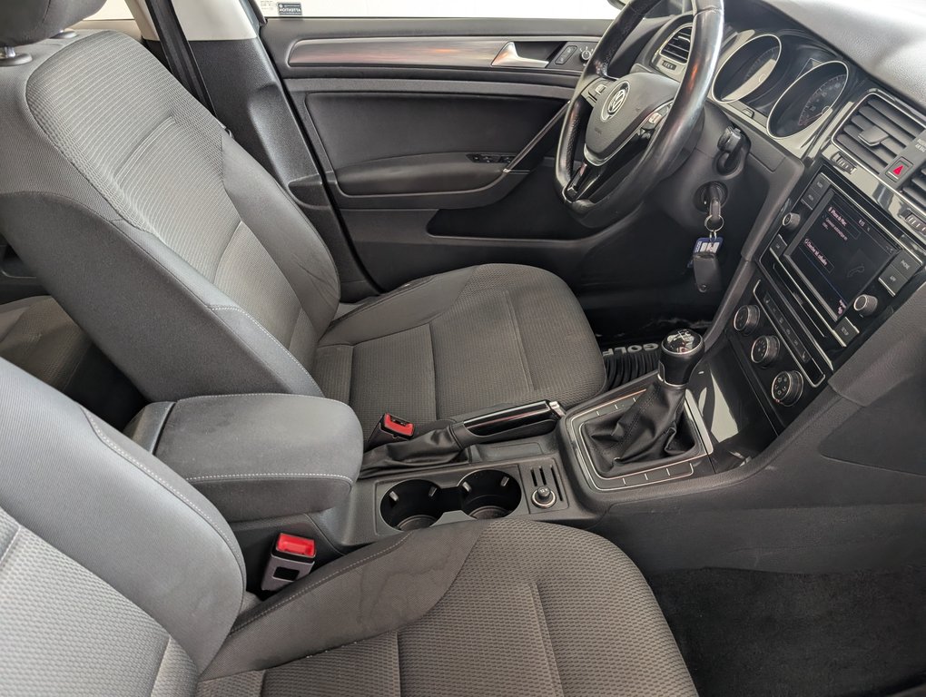 Volkswagen Golf TSI, 2018 à Magog, Québec - 8 - w1024h768px
