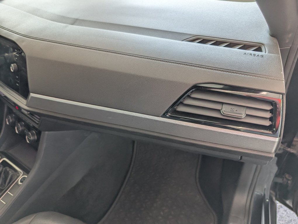 2021 Volkswagen Jetta Highline, R LINE, AUTOMATIQUE, CUIR, in Magog, Quebec - 10 - w1024h768px