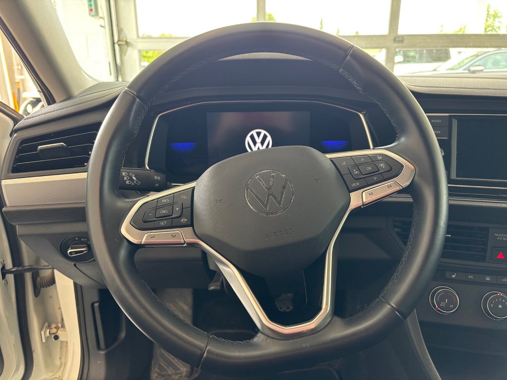 2023 Volkswagen Jetta Trendline in Magog, Quebec - 13 - w1024h768px
