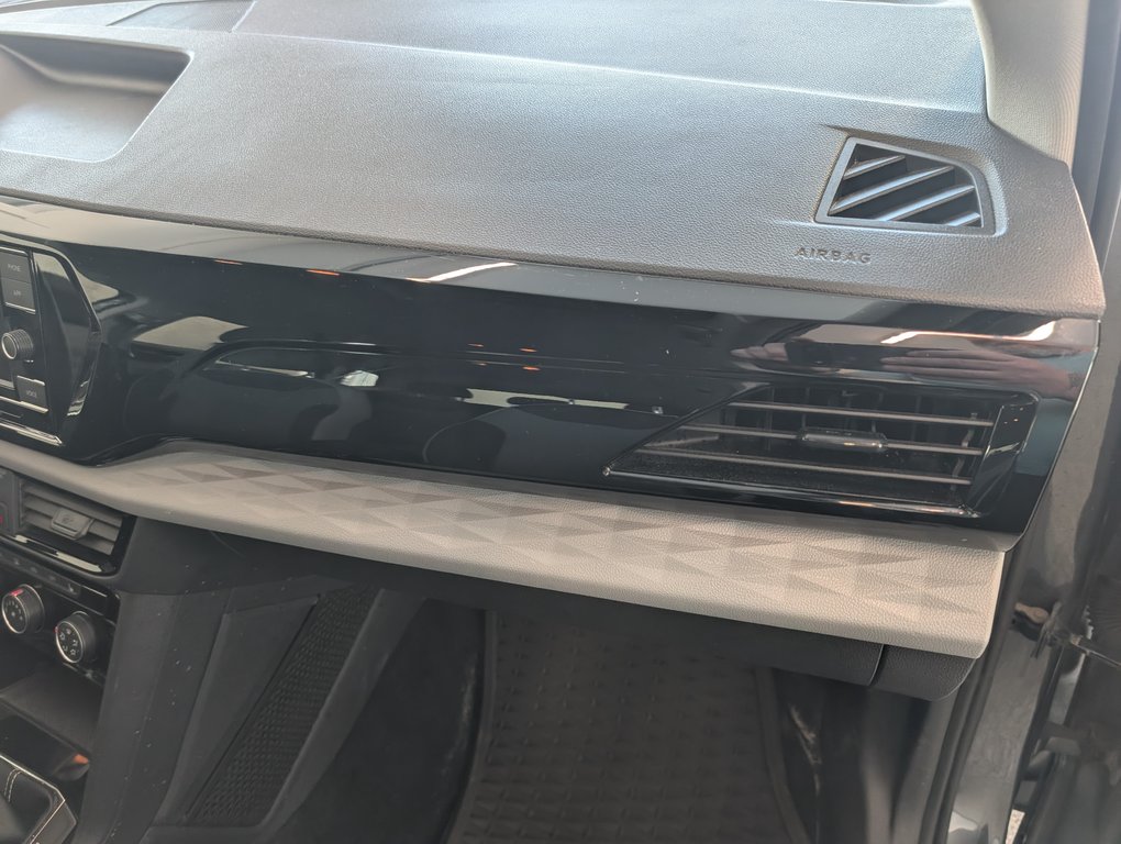 2024 Volkswagen Taos Trendline, AWD, in Magog, Quebec - 9 - w1024h768px