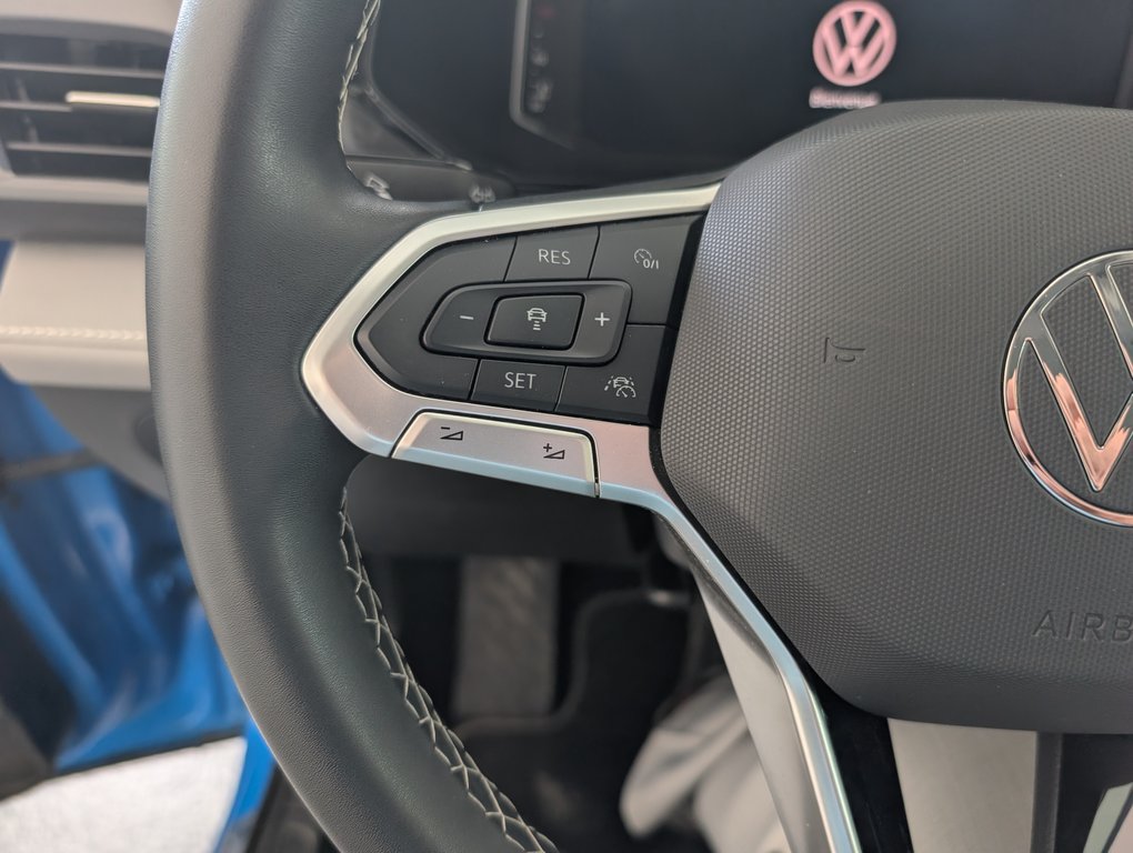 2024 Volkswagen Taos Highline in Magog, Quebec - 15 - w1024h768px