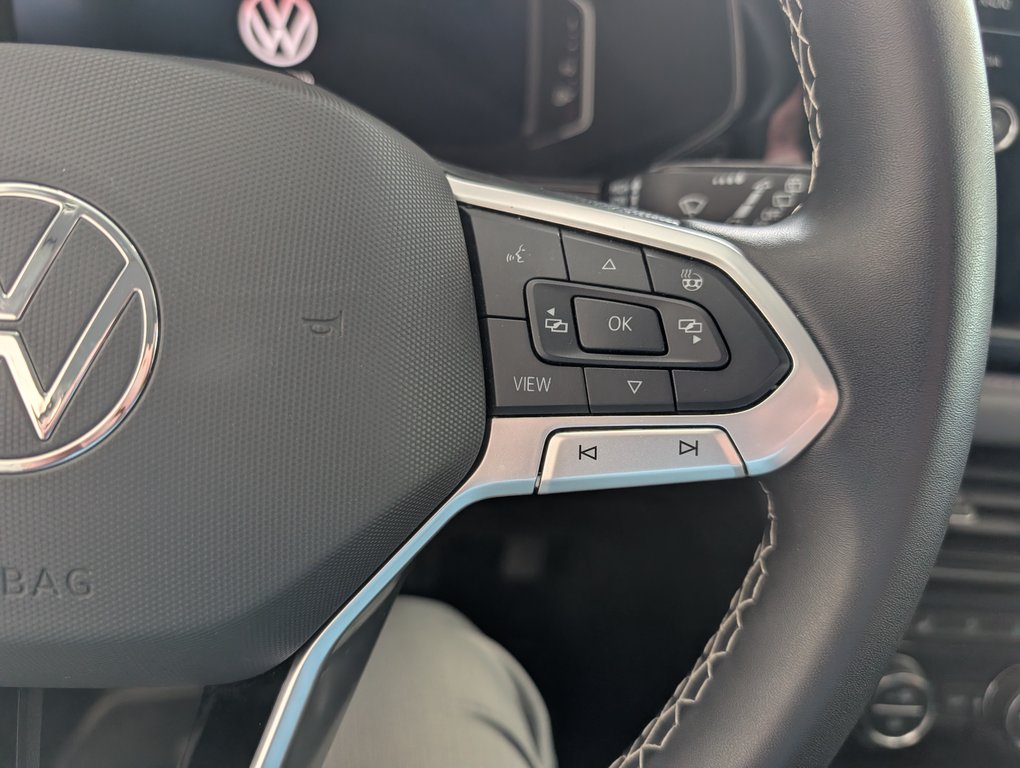 2024 Volkswagen Taos Highline in Magog, Quebec - 16 - w1024h768px