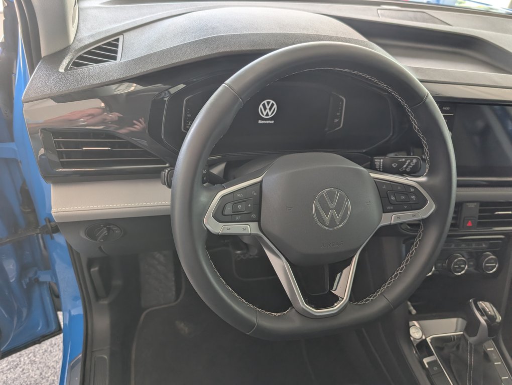 2024 Volkswagen Taos Highline in Magog, Quebec - 9 - w1024h768px