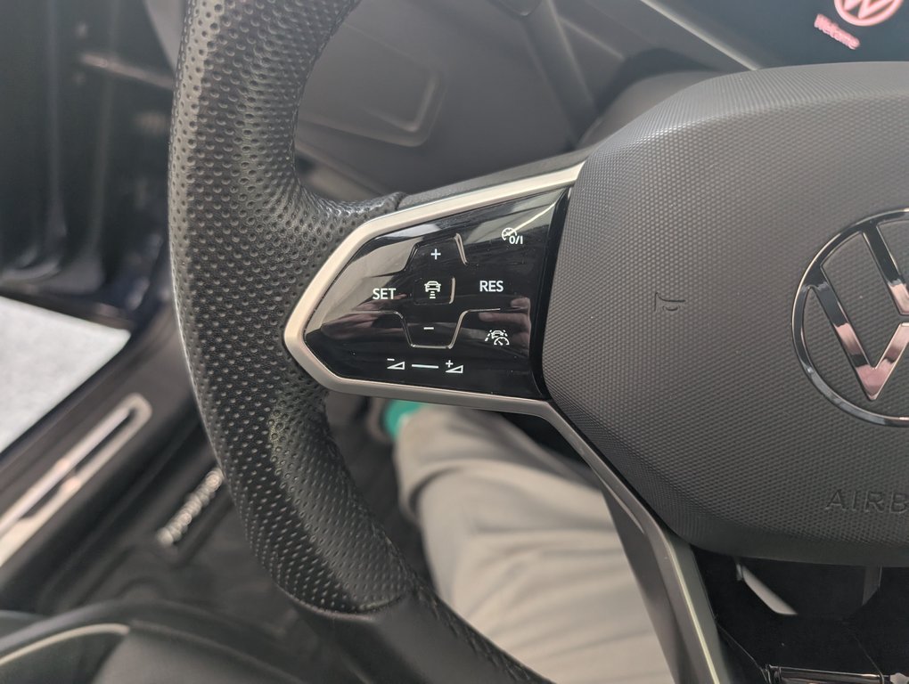 2024 Volkswagen Tiguan Highline R-Line in Magog, Quebec - 19 - w1024h768px