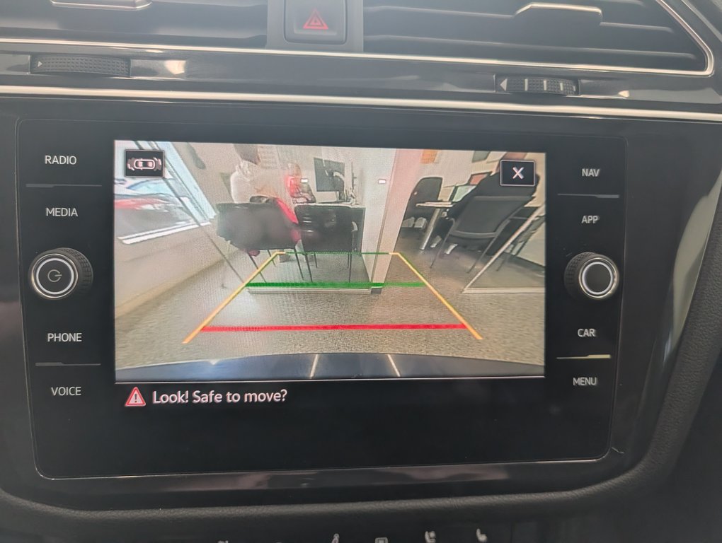 2024 Volkswagen Tiguan Highline R-Line in Magog, Quebec - 21 - w1024h768px