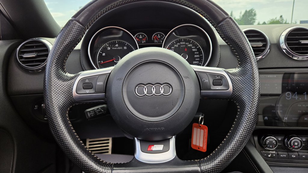 2010 Audi TT Roadster S LINE   2.0T CONVERTIBLE in Matane, Quebec - 18 - w1024h768px
