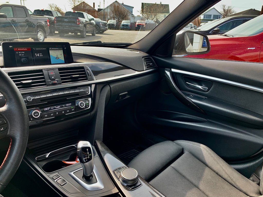 BMW 3 Series 330i xDrive 2018 à Matane, Québec - 12 - w1024h768px