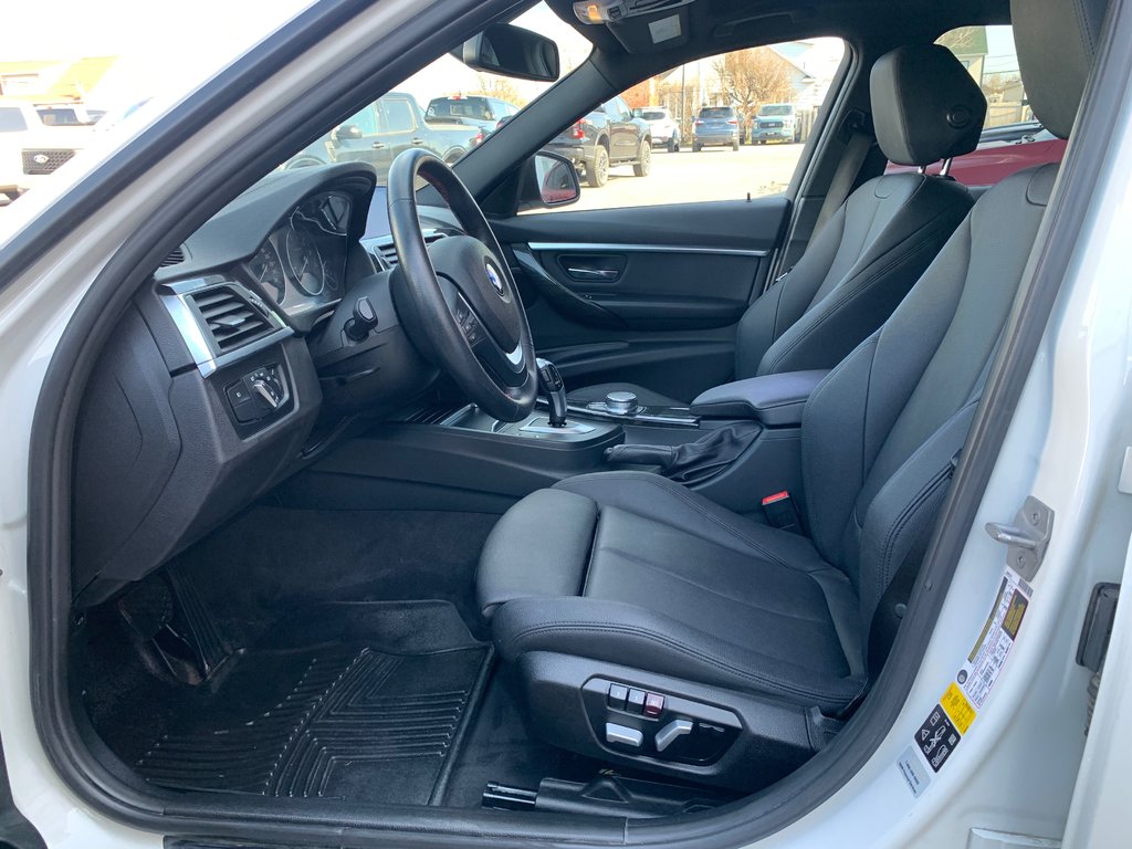 BMW 3 Series 330i xDrive 2018 à Matane, Québec - 8 - w1024h768px