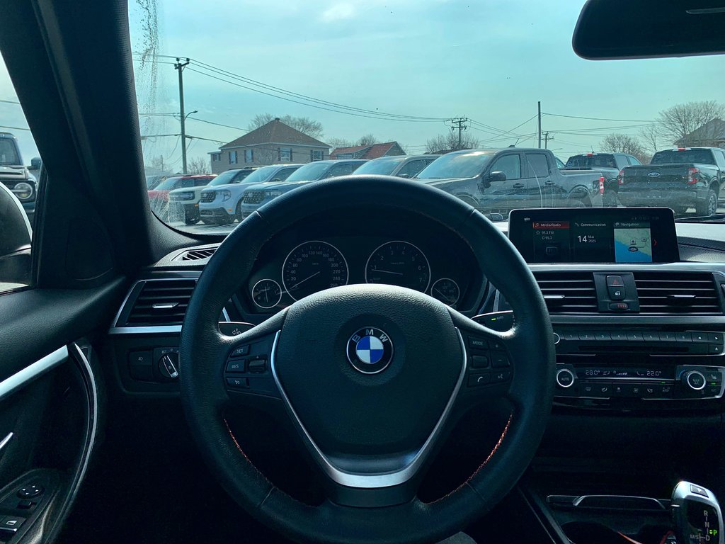 BMW 3 Series 330i xDrive 2018 à Matane, Québec - 15 - w1024h768px