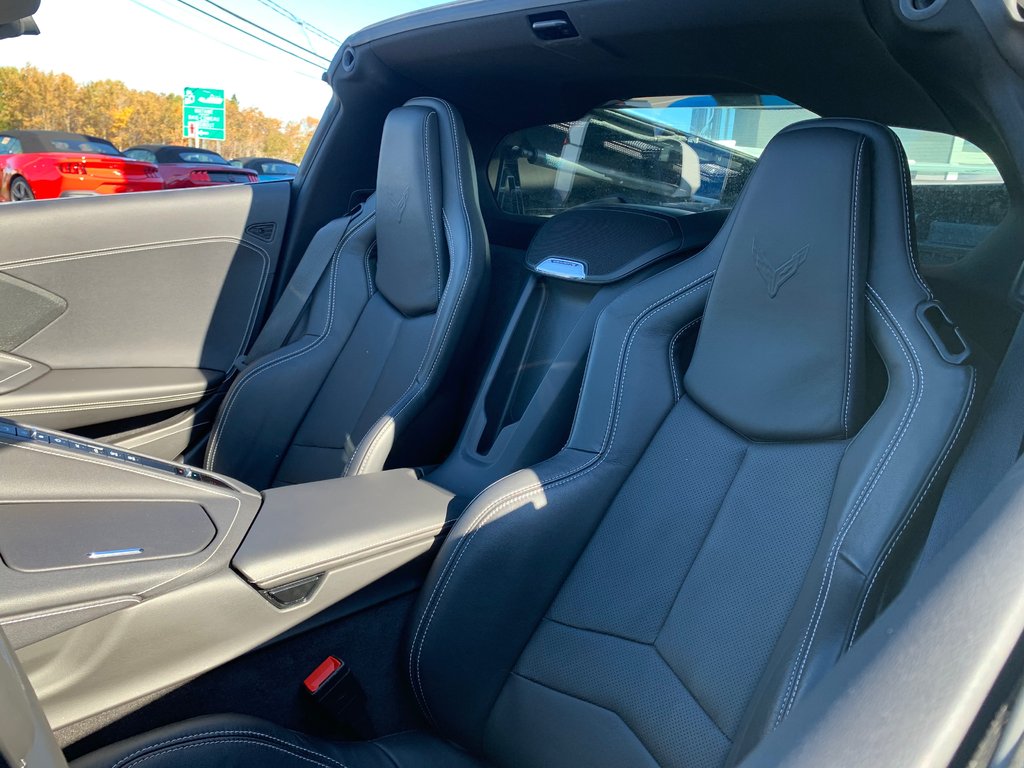2023 Chevrolet Corvette 1LT  STINGRAY in Matane, Quebec - 8 - w1024h768px