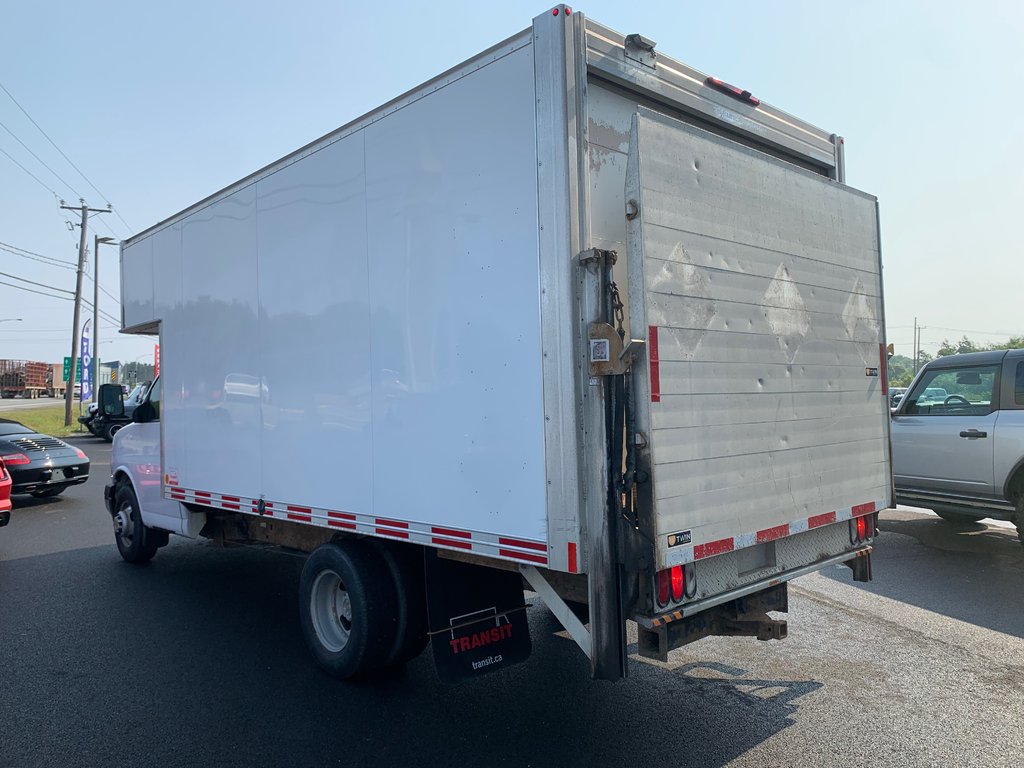 2017 Chevrolet Express Commercial Cutaway E4500 in Matane, Quebec - 12 - w1024h768px