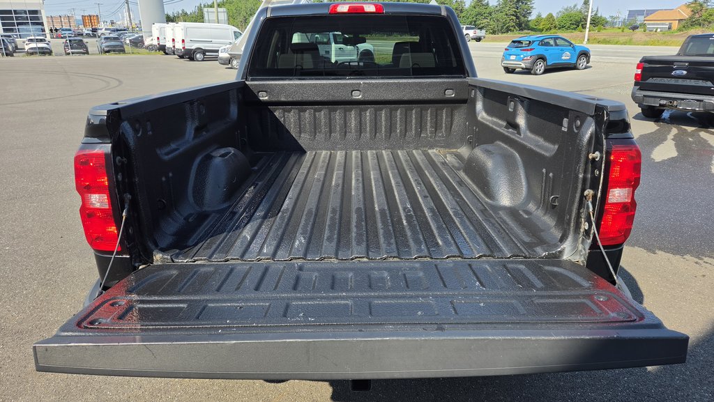 Chevrolet Silverado 1500 LD Custom 2019 à Matane, Québec - 7 - w1024h768px
