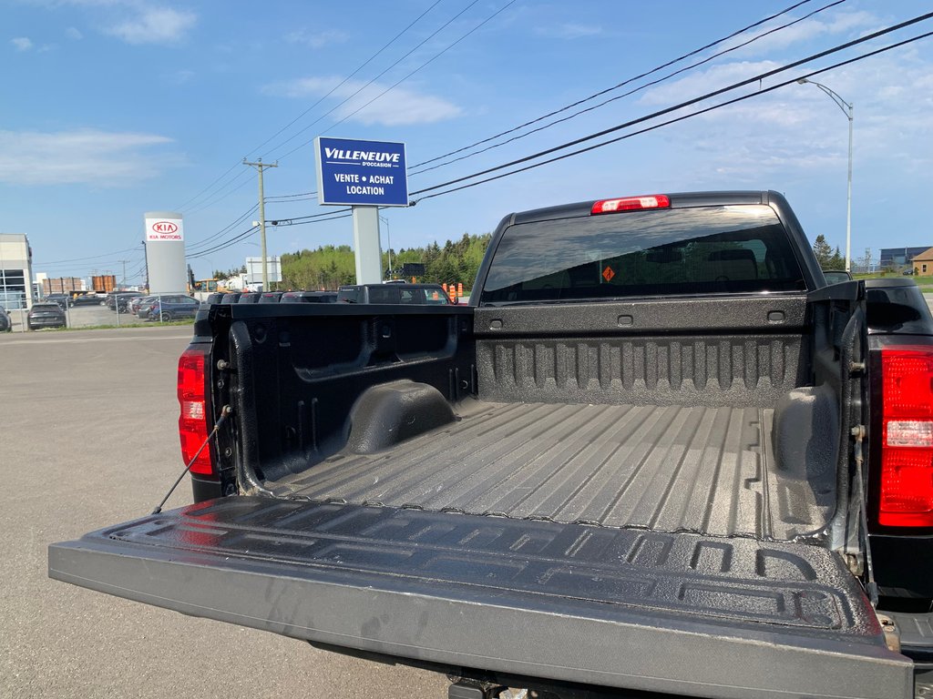 Chevrolet Silverado 1500 LD Custom 2019 à Matane, Québec - 9 - w1024h768px