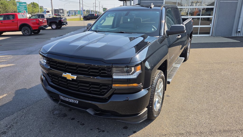 Chevrolet Silverado 1500 LD Custom 2019 à Matane, Québec - 13 - w1024h768px