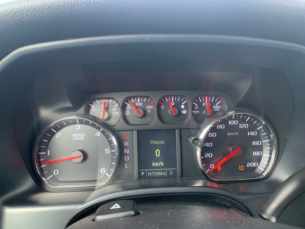 Chevrolet Silverado 1500 LD Custom 2019 à Matane, Québec - 16 - w1024h768px