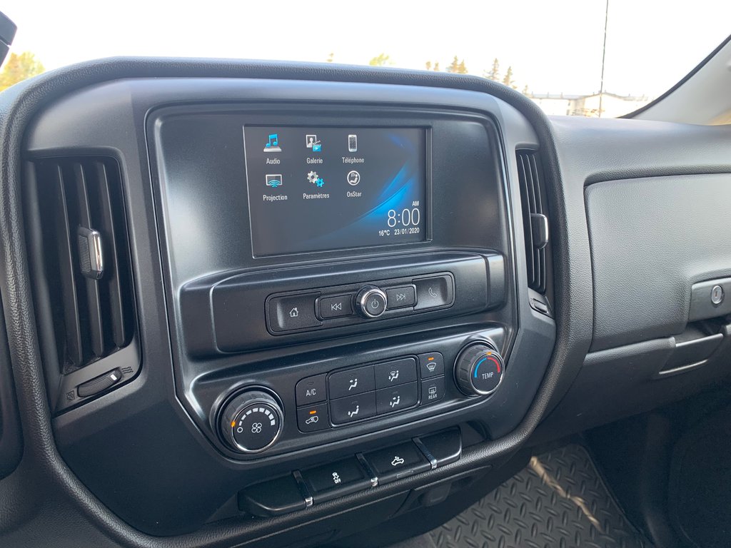 Chevrolet Silverado 1500 LD Custom 2019 à Matane, Québec - 15 - w1024h768px