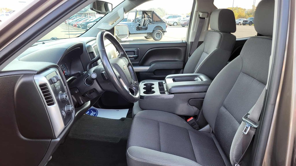2015 Chevrolet Silverado 1500 LT in Matane, Quebec - 10 - w1024h768px