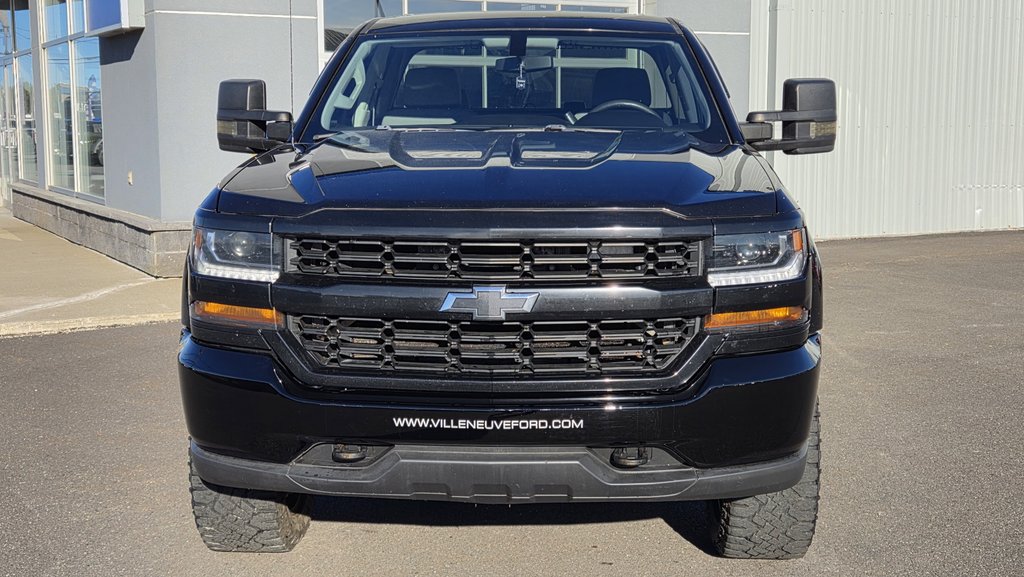 Chevrolet Silverado 1500 Work Truck 2018 à Matane, Québec - 2 - w1024h768px