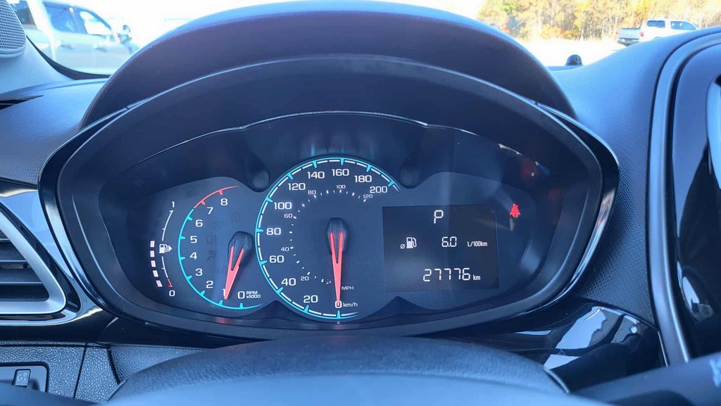2022 Chevrolet Spark 1LT in Matane, Quebec - 12 - w1024h768px