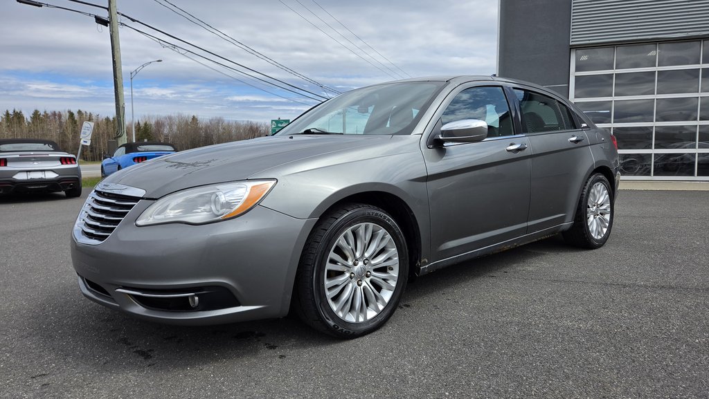 Chrysler 200 Limited 2013 à Matane, Québec - 9 - w1024h768px