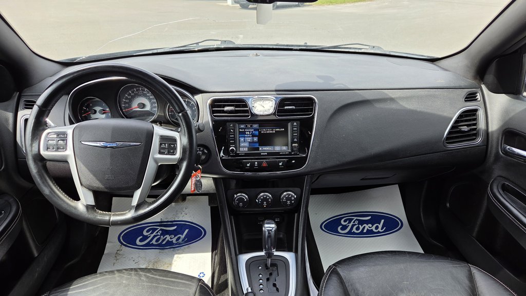Chrysler 200 Limited 2013 à Matane, Québec - 14 - w1024h768px