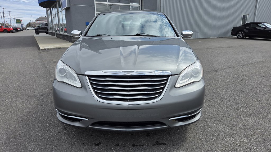Chrysler 200 Limited 2013 à Matane, Québec - 2 - w1024h768px