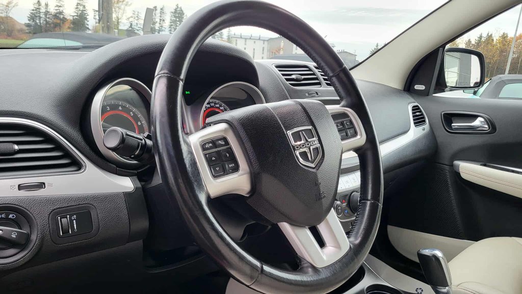 2012 Dodge Journey R/T in Matane, Quebec - 16 - w1024h768px
