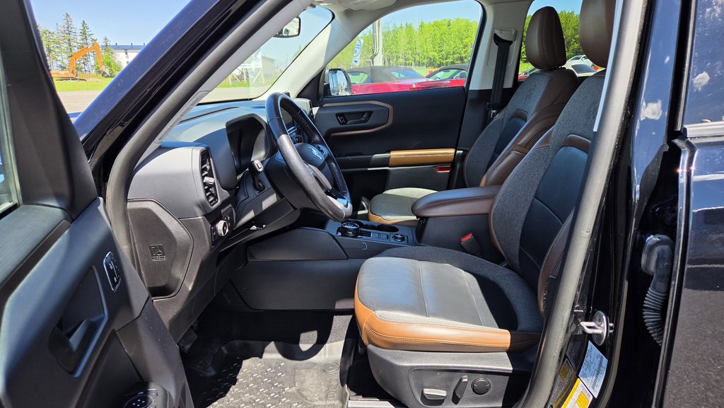 Ford Bronco Sport Outer Banks AWD  TOIT OUVRANT 2023 à Matane, Québec - 14 - w1024h768px